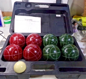 SPALDING BOCCE Set in molded Plastic Case GREEN & BURGUNDY Balls + instructions - Picture 1 of 7