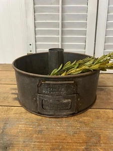 Vintage Swans Down Cake Flour Metal Cake Pan E Katzinger Co. Chicago, Illinois - Picture 1 of 5