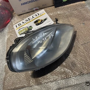 24771 Faro fanale proiettore ant dx Lancia Musa II serie dal 2007 al 2011 cod 51 - Foto 1 di 6