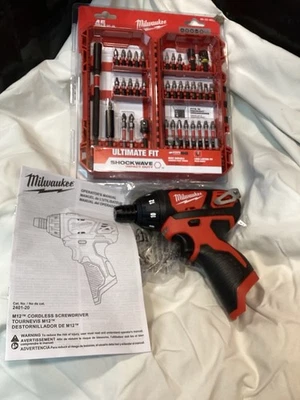 NUEVO Milwaukee 2401-20 M12 12 voltios 1/4" hexagonal inalámbrico destornillador y juego de brocas de 45 piezas Foto 1 de 4