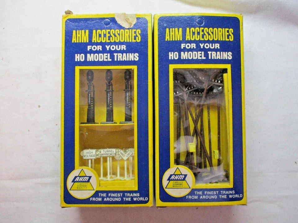 AHM HO Accessories 5610 5611 Assorted Railroad Signals Signs Telephone Poles Vtg - Image 1 of 4