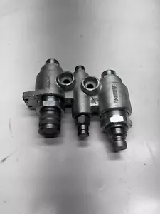 2024 John Deere 324G Hydraulic manifold Quick connect Blok Coupler 4bd4fh AT4064 - Picture 1 of 8