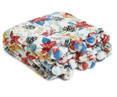"Manta Vera Bradley Winter Forest blanca caprichosa pom polar 80"" x 50"" nueva con etiquetas" Foto 1 de 4