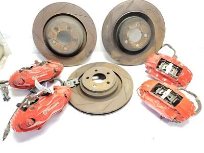 Juego de pinzas Dodge Challenger 2005-2020 Foto 1 de 4