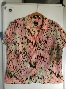 R-Q-T Women's Size 18 Button Up Multi-print Brown, Cream, Pink Flowered Blouse - Picture 1 of 5