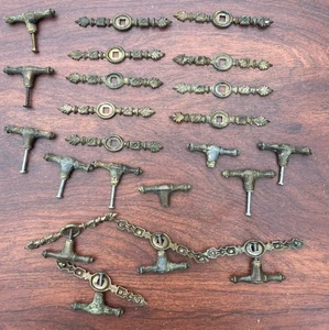 VINTAGE DRAWER PULL LOT - Picture 1 of 9