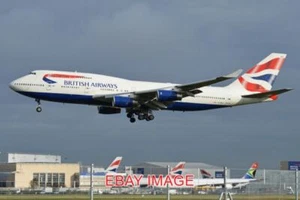 PHOTO AEROPLANE BOEING 747-436 'G-BNLY' BRITISH AIRWAYS ARRIVING ON FLIGHT BA03 - Picture 1 of 1