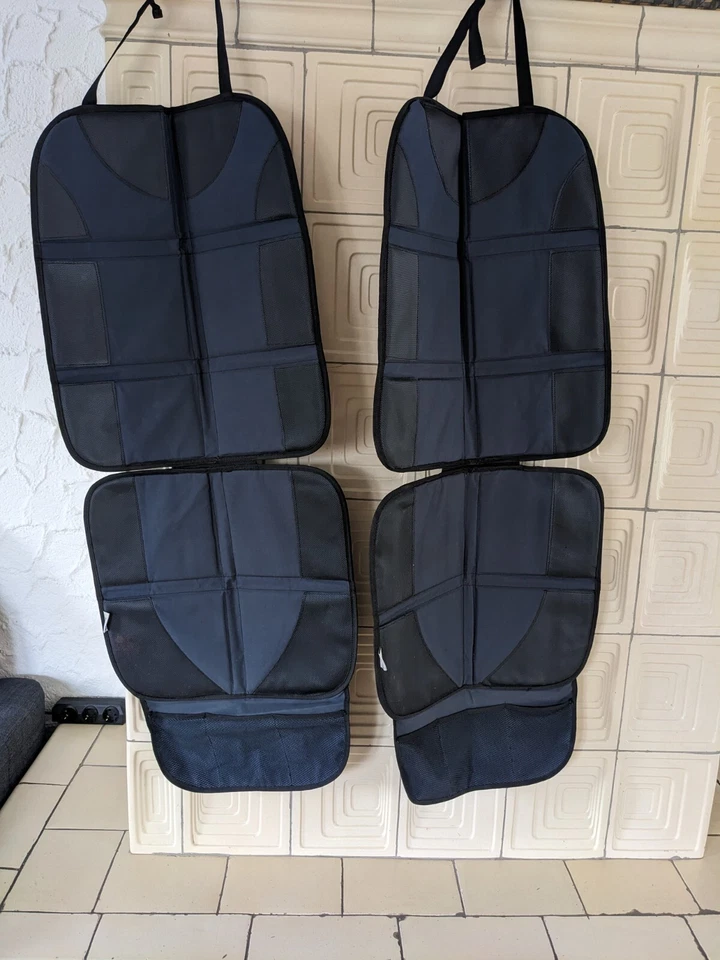 2 Hauck Universal Rückenlehnenschutzmatten für Kinderautositze anthrazit/schwarz - Bild 1 von 4