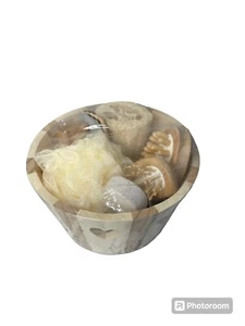 New! 8 Piece Bath Accessory Gift Set in 2 Tone Wood Basket ~ Great Gift Idea! - Picture 1 of 5