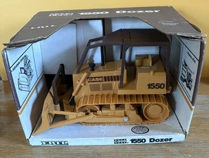 1987 ERTL Case 1550 Dozer 1/16 Scale Brand New Condition. Best On eBay 1768 - Picture 1 of 11