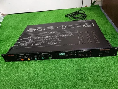 Roland SDE-1000 Vintage Digital Delay Rack Guitar Effects Processor Used - Image 1 of 4