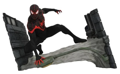 Diamond Select: Marvel Gallery - Spider-Man Miles Morales PVC Diorama Statue New - Image 1 of 4