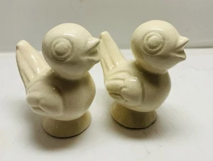 Vtg Pair Of Ceramic White Birds Salt & Peppers Shakers (30) - Picture 1 of 2