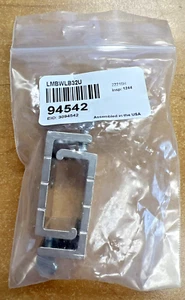 Banner LMBWLB32U - (2 Pack) LED Mount. Hardware Bracket For WLB32 -New In Bag - Picture 1 of 3