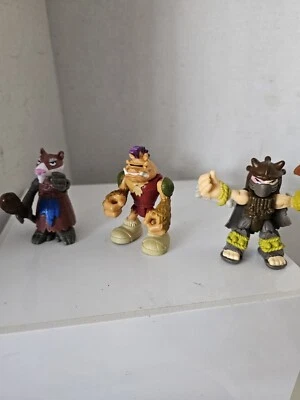 Explosión trituradora TMNT Half Shell Heroes, astilla, explosión de libra para perro. 2,5" Foto 1 de 4