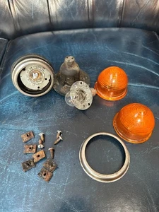 2x Genuine Original (1972) Lucas L594 Classic Mini Front Indicator Light & Lense - Picture 1 of 10