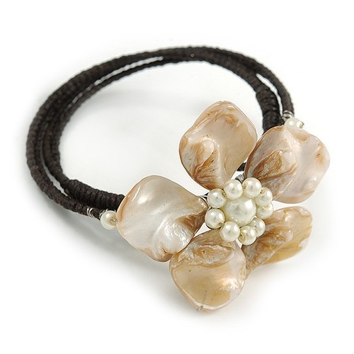 OFF WHITE Bracciale Romantico Conchiglia Perline Fiore Filo Flex Bianco sporco Regolabile