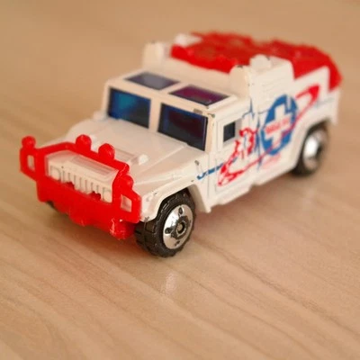2002 HUMMER POLICE MATCHBOX DIECAST CAR TOY - Image 1 of 4
