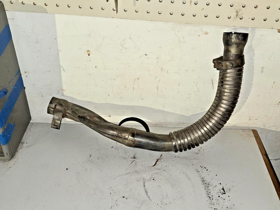 Harley Panhead FL FLH Duo Glide OEM escape delantero, conector de tubo y abrazadera Foto 1 de 4