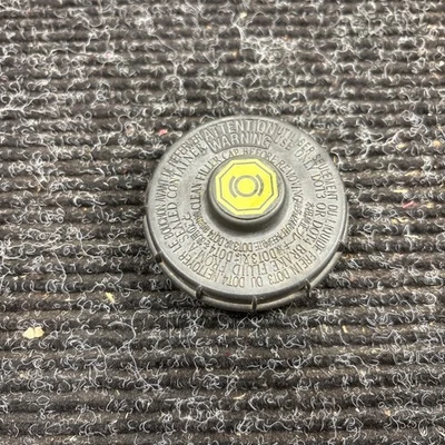 Tapa de líquido de frenos Honda Civic 2006-2011 de fábrica OEM EX, LX, DX, SI Foto 1 de 3