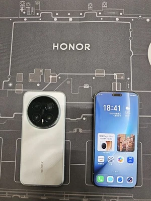 Huawei Honor Magic8 Pro 5G 6.71"200MP Snapdragon 8 Elite Gen 5 Android 7100mAh - Image 1 of 4