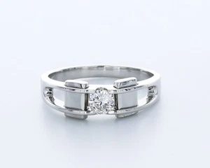 Moderner kleiner Herrenring 0,6 kt AGI natürlicher Diamant G/SI1 Rundschliff Platin - Bild 1 von 4