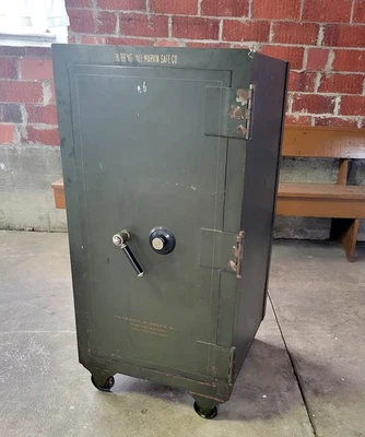 Antigua caja fuerte Herring-Hall-Marvin con combinación de trabajo - principios de 1900 Foto 1 de 3