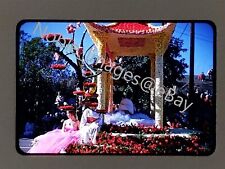 1960 Rose Parade Japanese Themed Float Pretty Girls Pasadena CA Kodachrome Slide