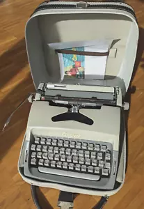 Vintage 1965 Consul 1518 Midsized Portable Typewriter VERY GOOD CONDITION! RARE! - Bild 1 von 16