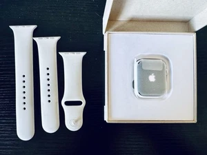 Apple Watch Series 5 Cerámica Blanco 44mm - NUEVO Repuesto - Imagen 1 de 2