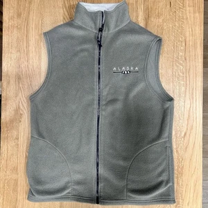 Alaska Fleece Vest Made in USA | Gorpcore Cozy Winter Layering Outdoor Full Zip - Picture 1 of 7