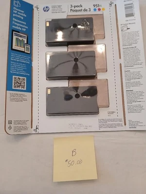 Paquete múltiple de cartuchos de tinta de color de alto rendimiento HP 951 - caducados en agosto de 2022 Foto 1 de 2