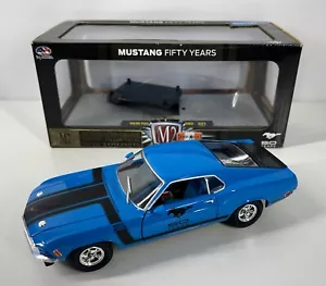 M2 Machines 1970 Ford Mustang Boss 302 Fifty Years Premium 1:24 Diecast Car Blue - Picture 1 of 7