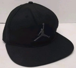 Nike Jordan Snapback Baseball Hat Youth Boys Black Jumpman Logo Cap - Picture 1 of 10