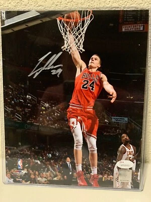 Lauri Markkanen Signed Chicago Bulls 8x10 Photo JSA - Image 1 of 4