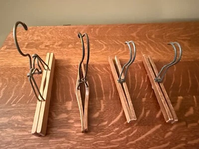 Lote de 4 perchas para pantalones/falda de madera y metal - De colección, sin marca Foto 1 de 3