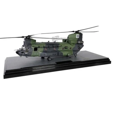 Forces of Valor 1:72 Chinook CH-47F RCAF (Valkyrie Nose Art) 450 Tactical  Sqn - Image 1 of 4