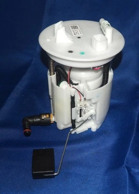 Toyota GR86 2022-2025 Subaru BRZ 2,4 L tanque de combustible bomba de combustible OEM 6 k millas Foto 1 de 4