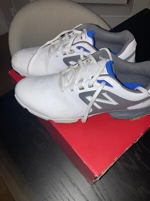 Zapato de golf New Balance Striker V2 NBG2006WGY para hombre talla 11 blanco/gris Foto 1 de 4