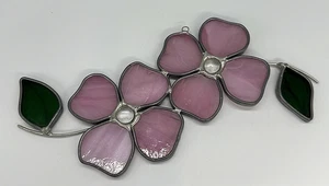 De colección Vitral Plomo Rosa Madera de Perro Flores Colgante Atrapasol 6.75" Usado en Excelente Condición - Imagen 1 de 9