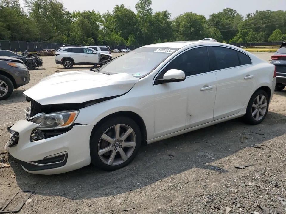 Volvo S60 2016 tapa maletero - usado, solo camioneta local, 158 k millas, fabricante de equipos originales Foto 1 de 4