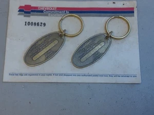 Portachiavi Vintage Chevrolet GM Chevy Impegno per l'Eccellenza Sigillato - Foto 1 di 3