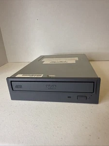 Toshiba SD-M1502 IDE ATAPI 5.25" DVD-ROM Drive 48x/16x - Gray Bezel - Picture 1 of 5
