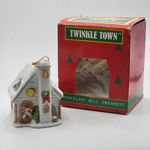 Vintage Twinkle Town Church Christmas Bell Ornament Tree Mini Light Cover - Bild 1 von 8