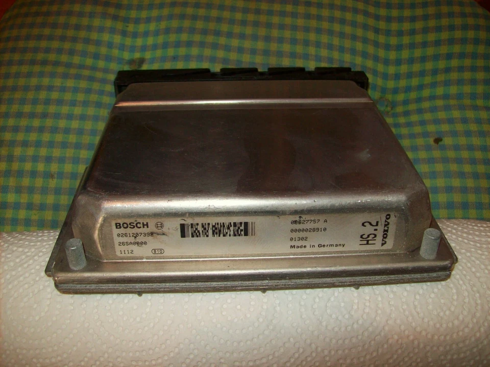 Centralina Volvo V70 II 2.4 (B5244T3) 147KW 0261207392 08627757 - Immagine 1 di 1