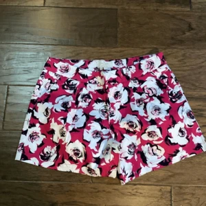 NWT Girls Kate Spade New York Floral Shorts - Picture 1 of 4