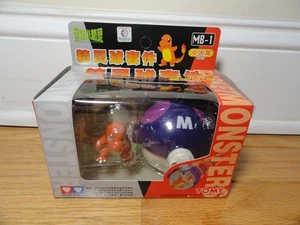 TOMY: Pokemon Monster Collection - Figura Master Ball e Charmander #MB-1 - Foto 1 di 4