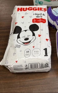 Huggies Größe 1 Windeln, kuschelige & trockene Neugeborenenwindeln, Größe 1 (8-14 lbs), 38 Stück - Bild 1 von 1