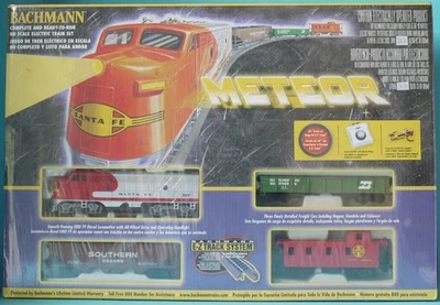 BACHMANN METEOR TRAIN SET HO SCALE incl CONTROLLER, TRACK DIESEL LOCO + WAGONS - Image 1 of 4