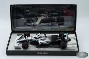 1/18 MINICHAMPS 2019 MERCEDES AMG PETRONAS F1 W10 #44 HAMILTON GERMAN GP - Picture 1 of 5